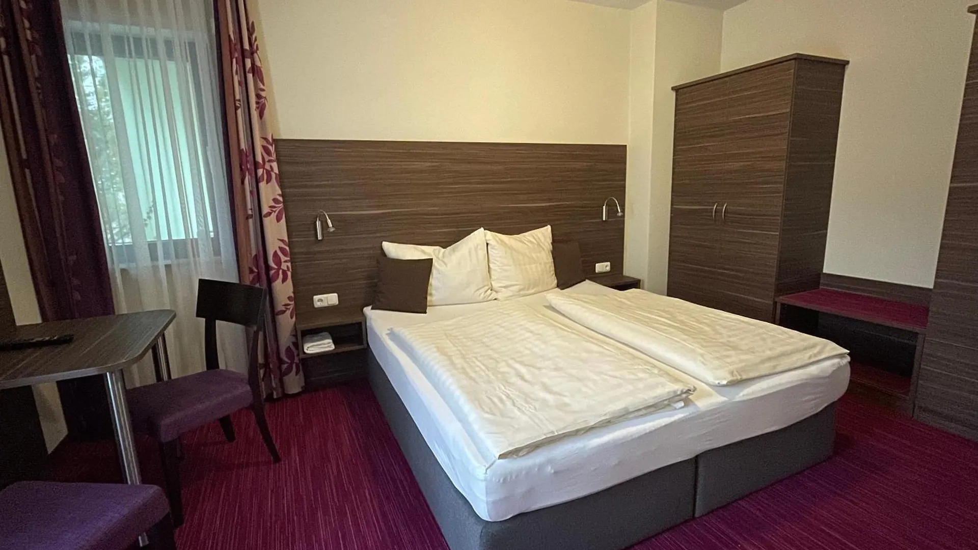 Ferienwohnung Pension Am Weinberg Mainstockheim